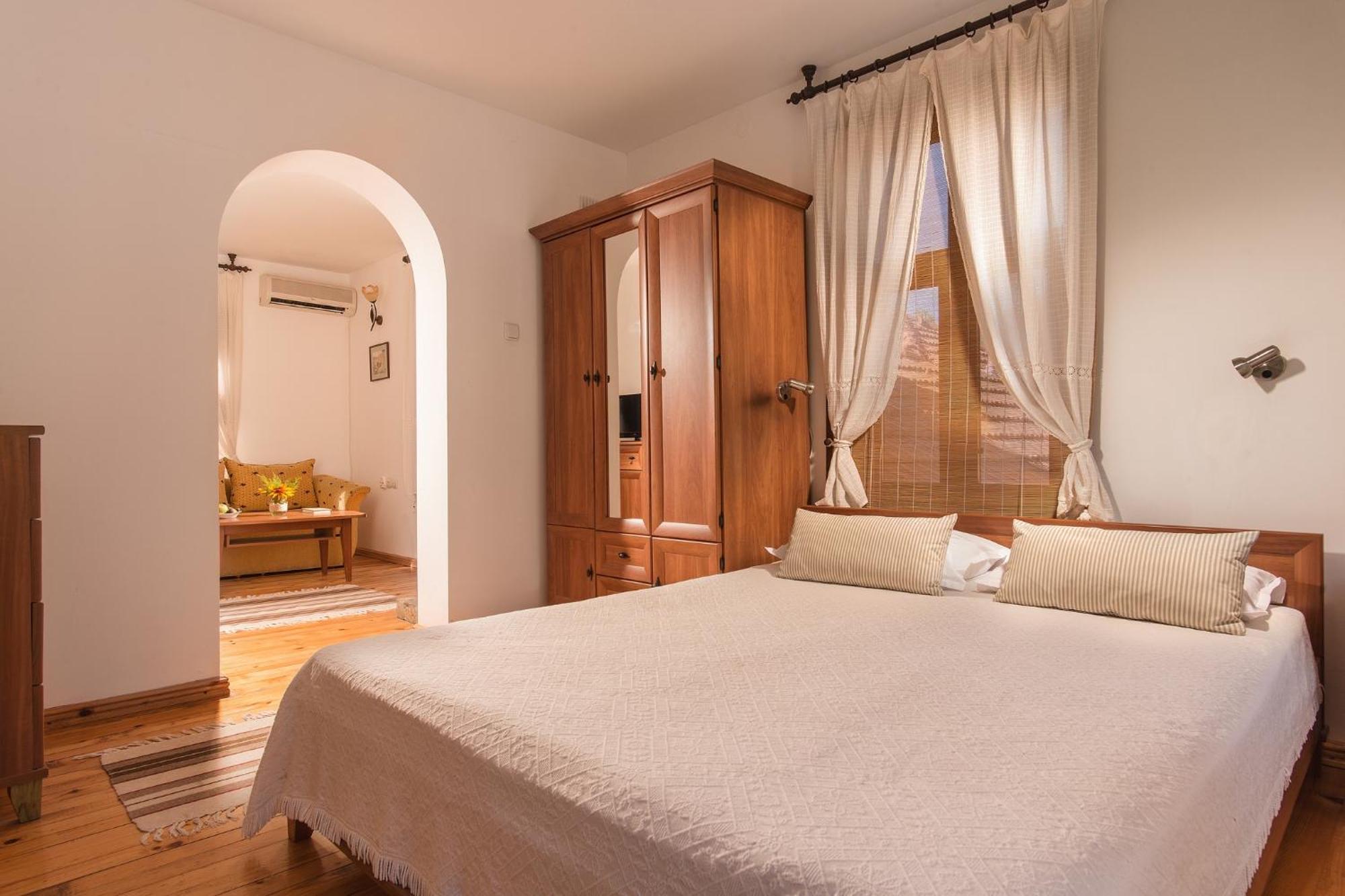 Family Hotel Bile Beli Osŭm Exterior foto
